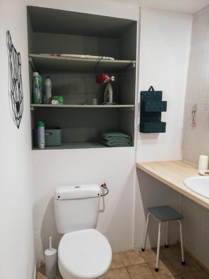 Charmant Appartement En Centre-Ville Medieval Gigean Bagian luar foto
